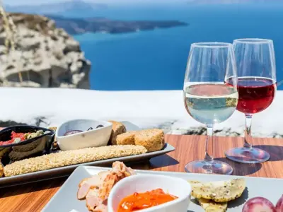 10must-tryfoodstodelightyourplate.webp
